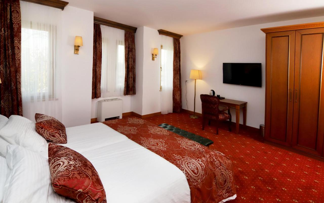 Hotel Vila Zana Гостивар Экстерьер фото